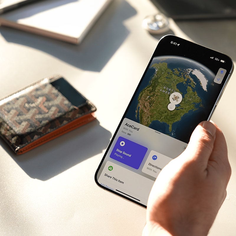 Ultra-Slim Global Tracker Card