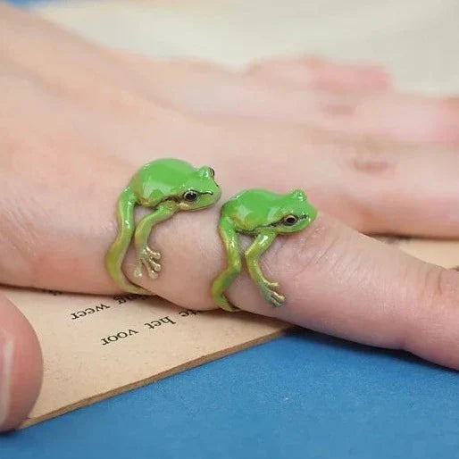 Latest-tree Frog Ring