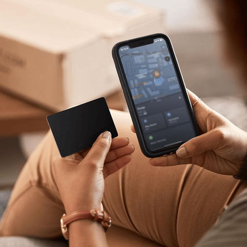 Ultra-Slim Global Tracker Card