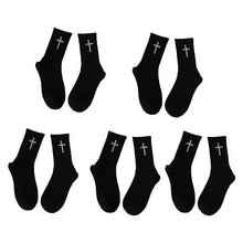 Load image into Gallery viewer, Cross Black And White Socks