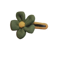 Load image into Gallery viewer, Elegant Plush Flower Hairpins