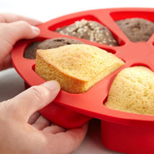 Load image into Gallery viewer, Triangle Non-Stick Silicone Cake Mold