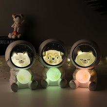 Load image into Gallery viewer, Astronaut Atmosphere LED Night Light