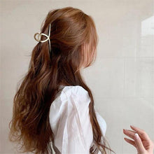 Load image into Gallery viewer, Simple Headdress Metal Hairpin