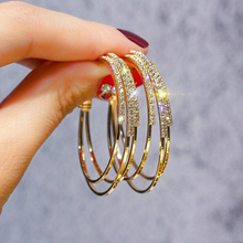 Load image into Gallery viewer, Shiny Diamond Hoop Earrings