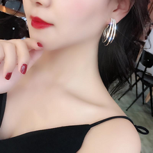 Load image into Gallery viewer, Shiny Diamond Hoop Earrings