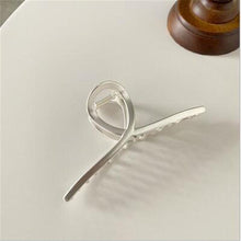 Load image into Gallery viewer, Simple Headdress Metal Hairpin