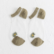 Load image into Gallery viewer, Translucent Daisy Socks