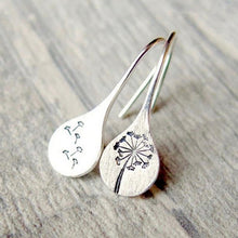 Load image into Gallery viewer, Nature-inspired Dandelion Earrings