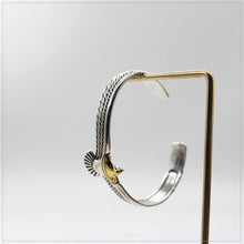Load image into Gallery viewer, Silver eagle bracelet
