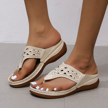 Load image into Gallery viewer, Soft Bottom Massage Orthopedic Flip-Flops